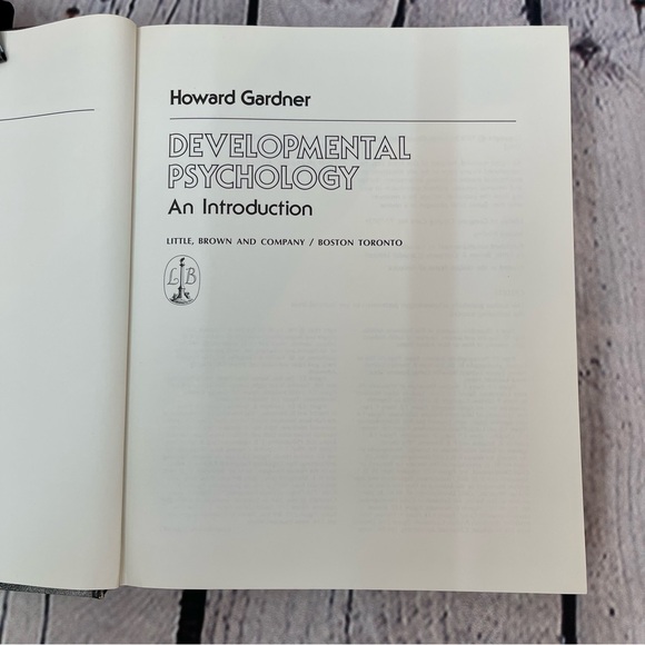 Developmental Psychology by Howard Gardner Hard Cover Textbook - Picture 3 of 5